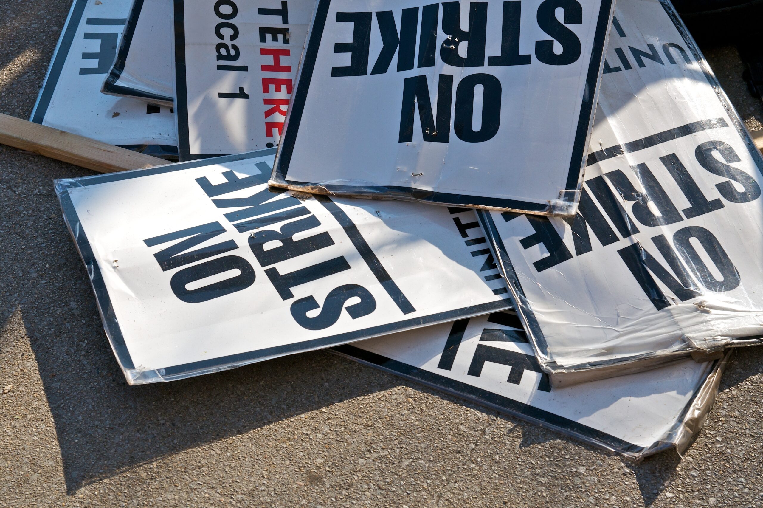 Several Minnesota unions authorize strikes